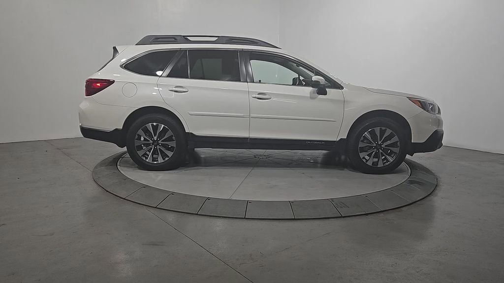 Used 2016 Subaru Outback 2.5i Limited image 7