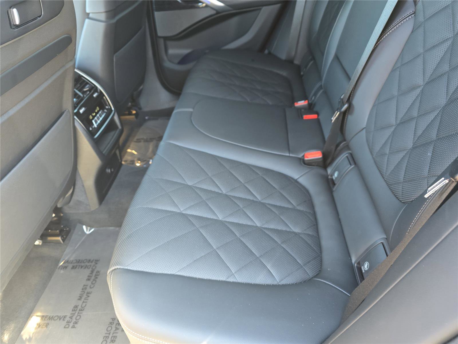 Used 2025 BMW X6 M60i image 14