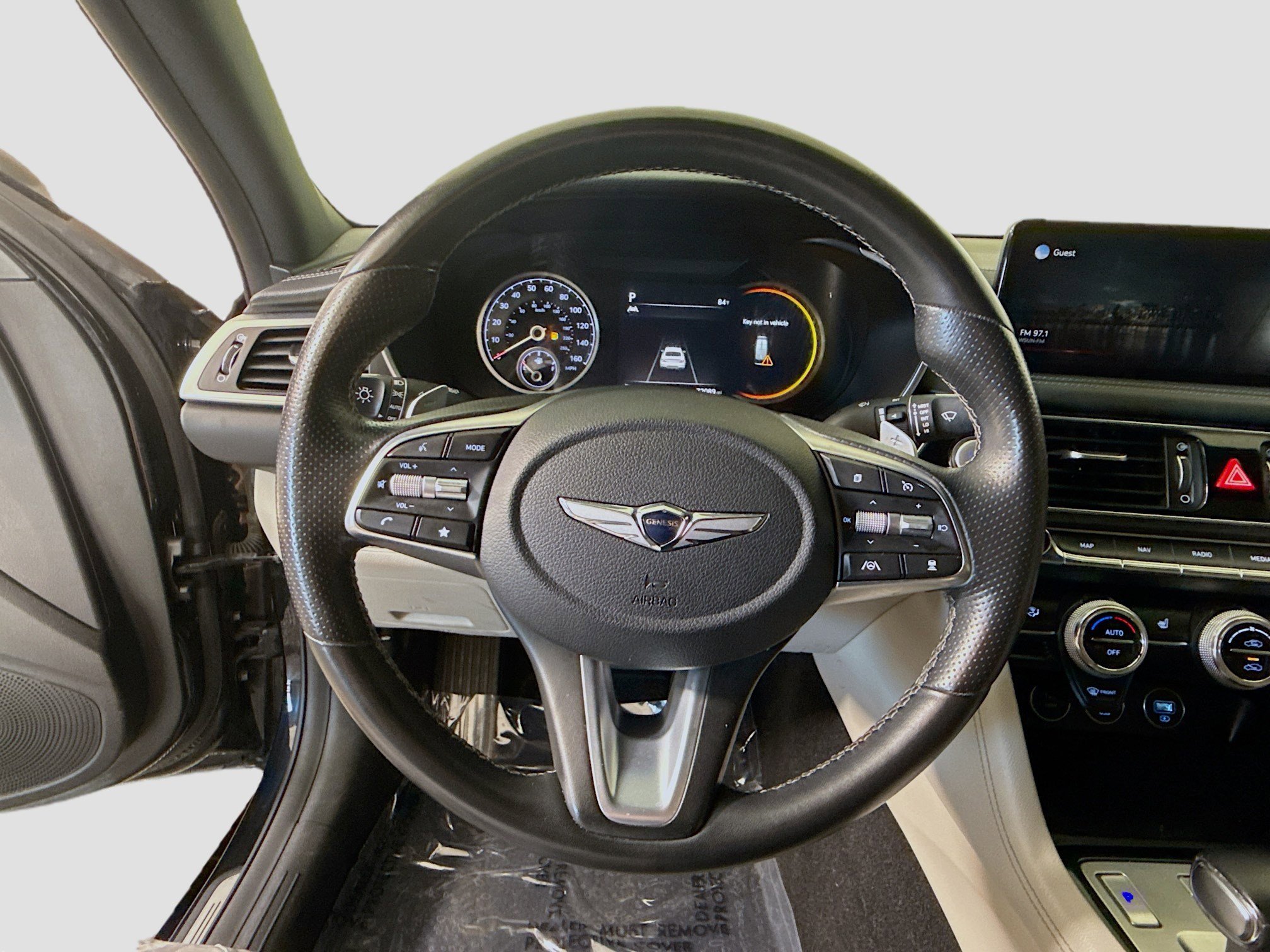 Used 2022 Genesis G70 2.0T RWD image 13