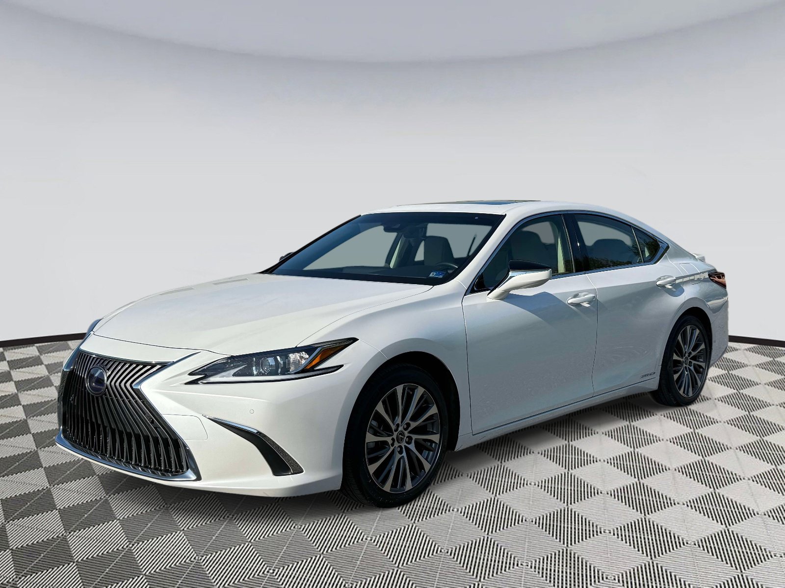Used 2019 Lexus ES 300h w/ Premium Package FWD image 5
