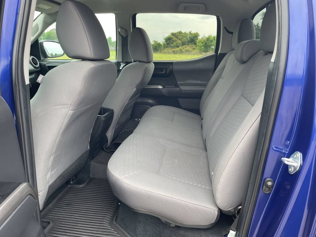 Used 2022 Toyota Tacoma SR5 AWD/4WD image 26