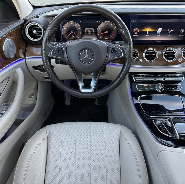 Certified 2018 Mercedes-Benz E 300 4MATIC image 6