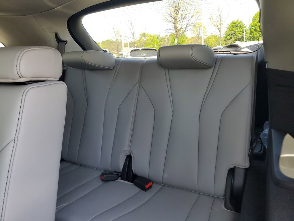 Certified 2023 Acura MDX SH-AWD w/ Technology Package image 15