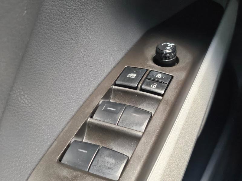 Used 2023 Toyota Camry SE FWD image 34