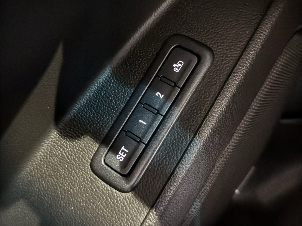 Used 2018 GMC Yukon SLT w/ Open Road Package image 36