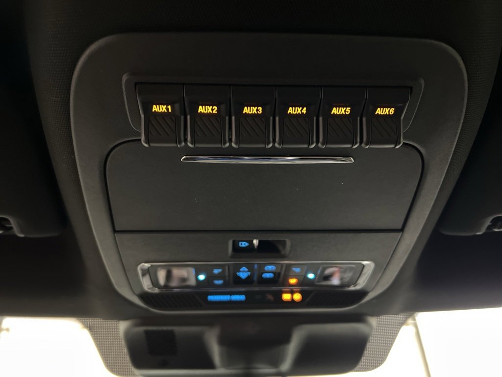 New 2025 Ford F250 Platinum image 28