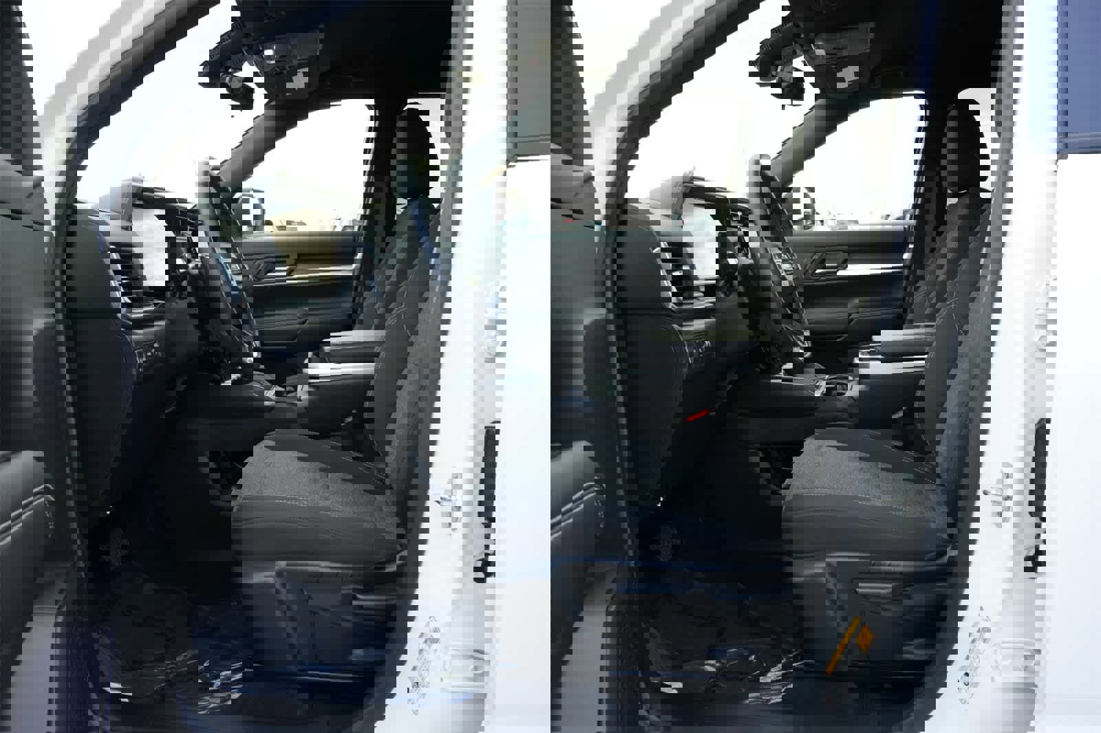 Used 2025 GMC Terrain Elevation image 17