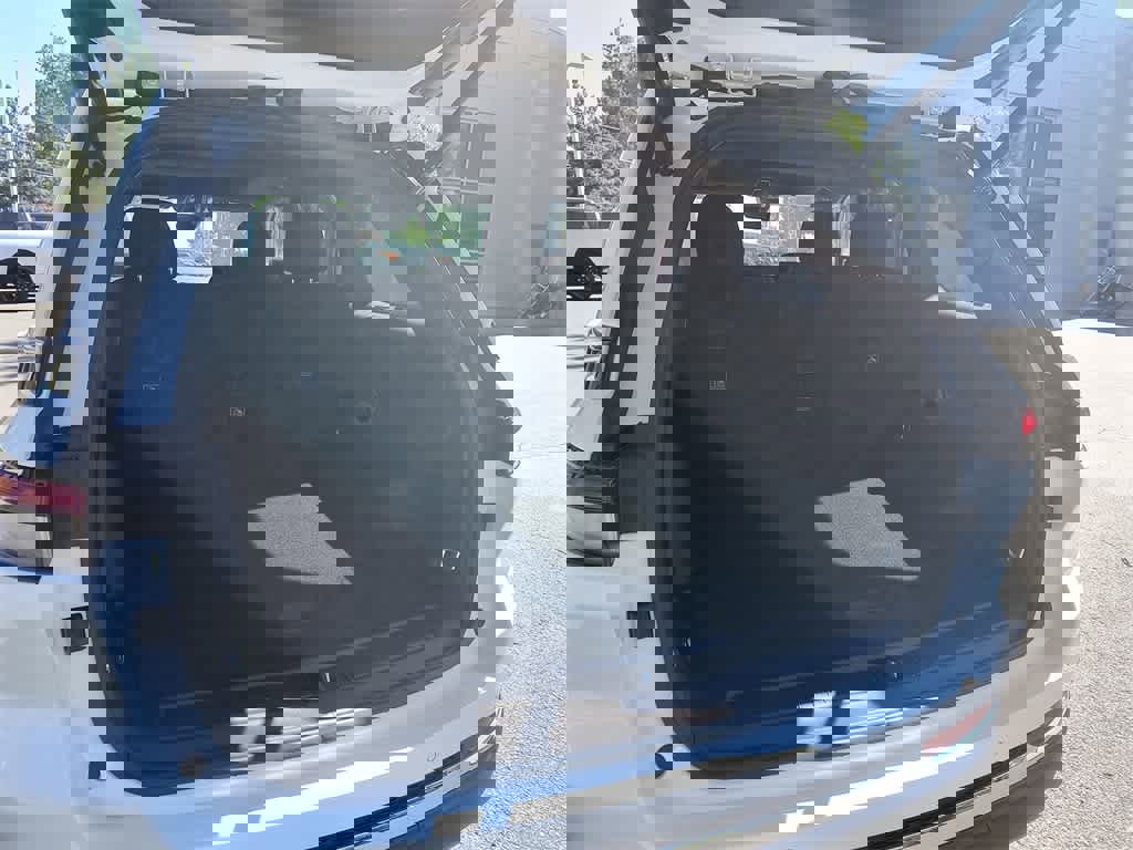 New 2025 Jeep Grand Cherokee Laredo X w/ Luxury Tech Group I image 23