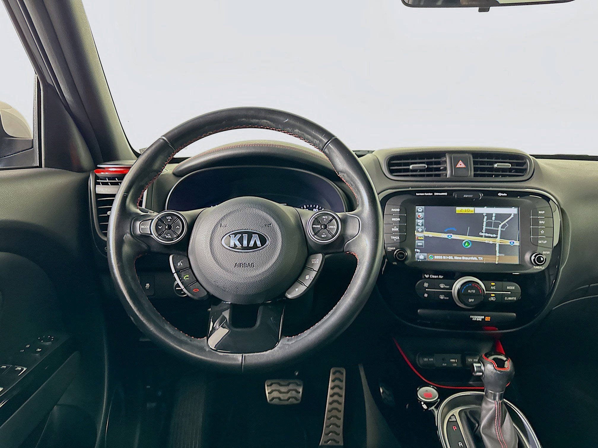 Used 2018 Kia Soul + image 17