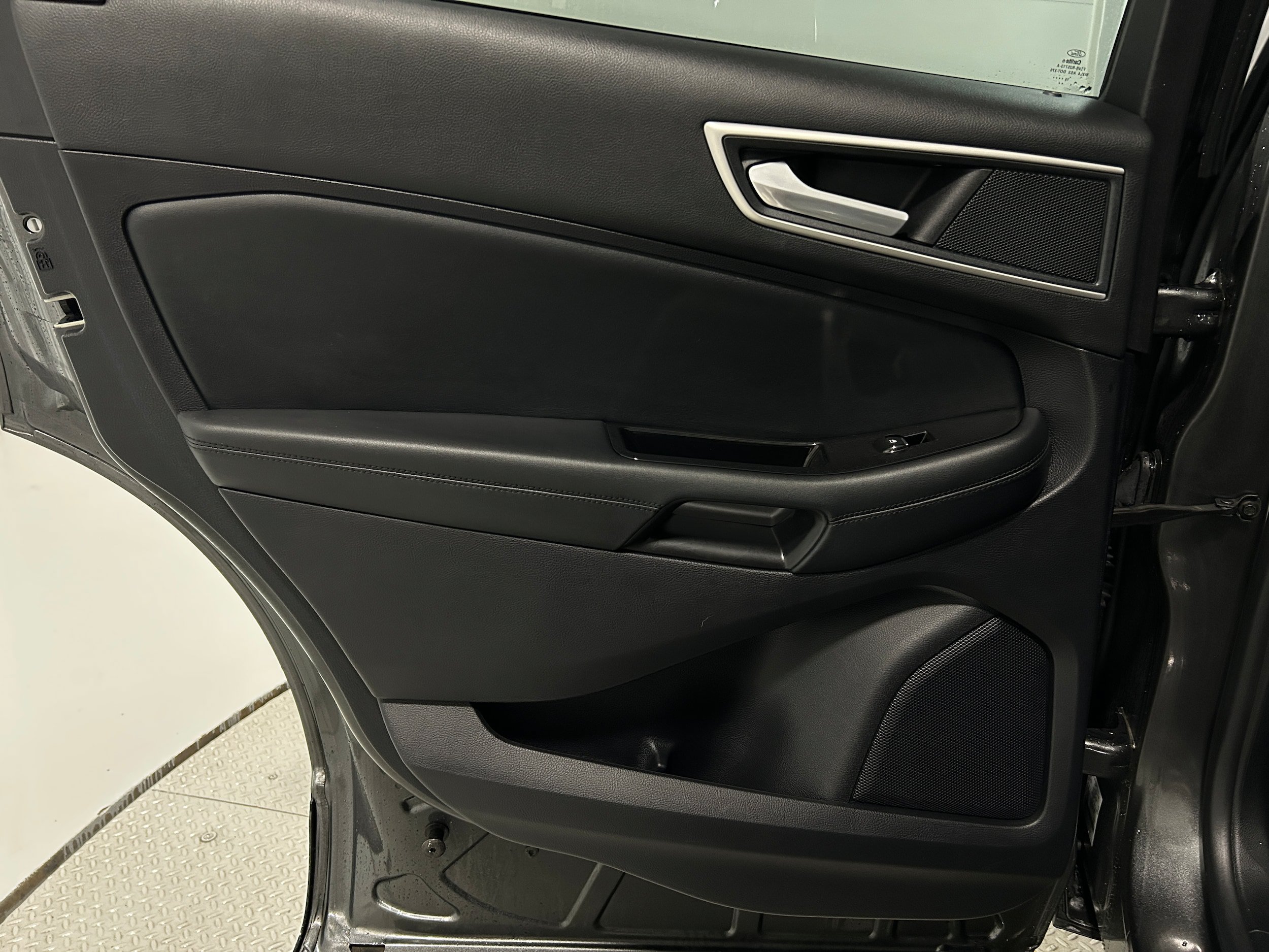 Used 2020 Ford Edge SEL AWD/4WD image 26