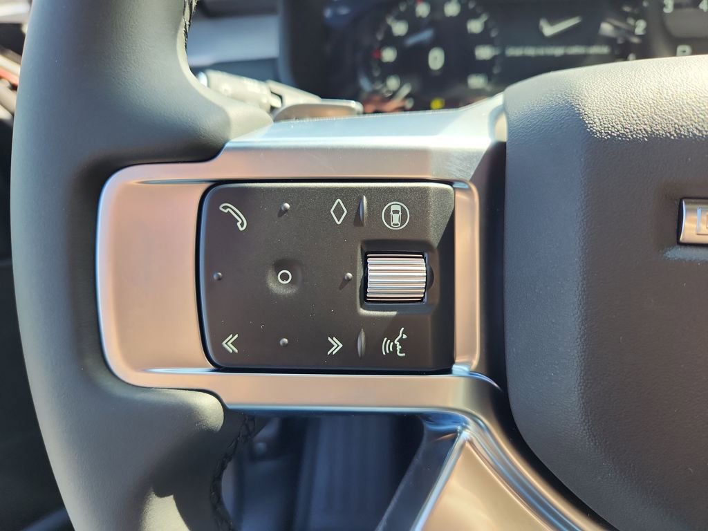 New 2026 Land Rover Discovery Limited Edition AWD/4WD image 19