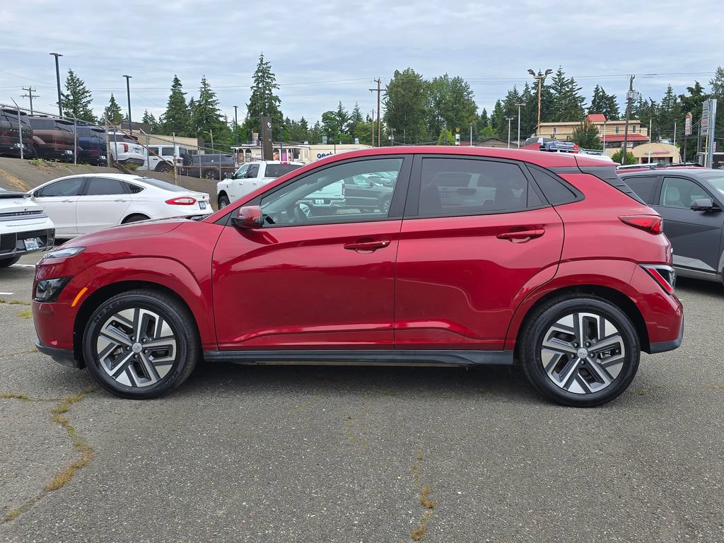 Used 2023 Hyundai Kona SE FWD image 4