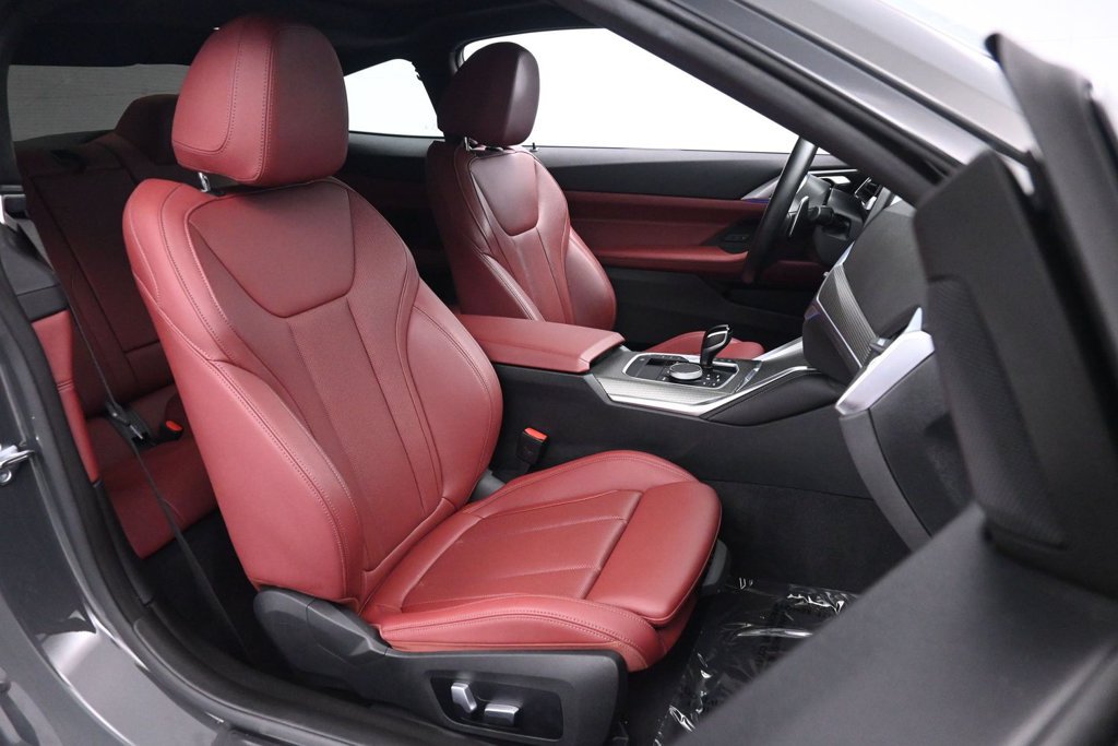 Used 2023 BMW M440i Coupe w/ Parking Assistance Package RWD image 17