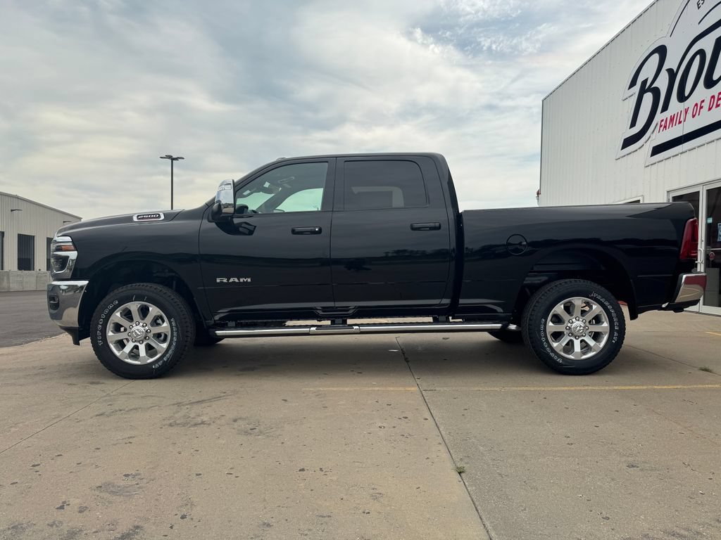 New 2026 RAM 2500 Laramie AWD/4WD image 8