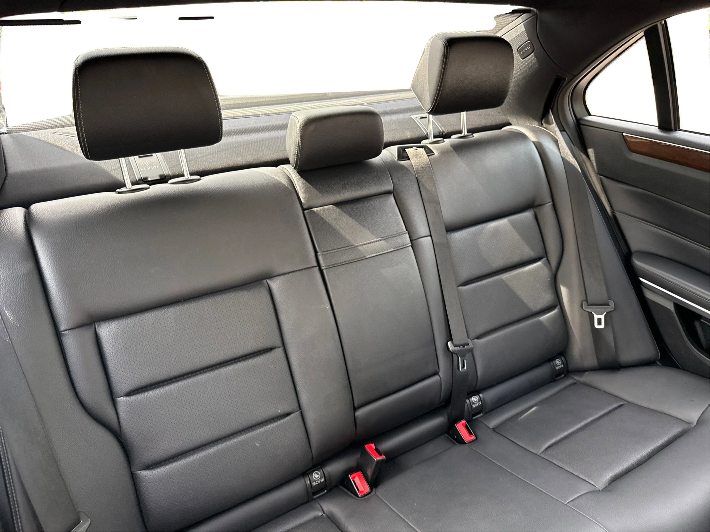 Used 2014 Mercedes-Benz E 350 4MATIC Sedan image 12