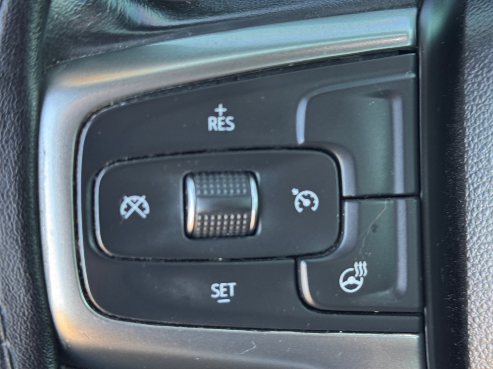 Used 2021 Chevrolet Silverado 1500 LT image 20