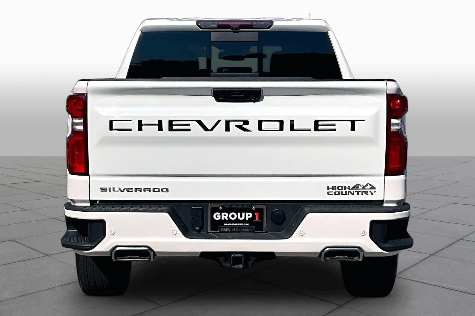 Used 2023 Chevrolet Silverado 1500 High Country w/ High Country Premium Package AWD/4WD image 4
