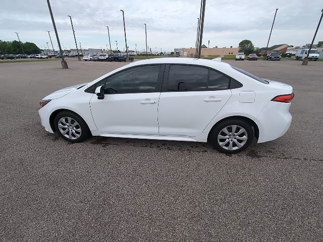 Used 2024 Toyota Corolla LE FWD image 9