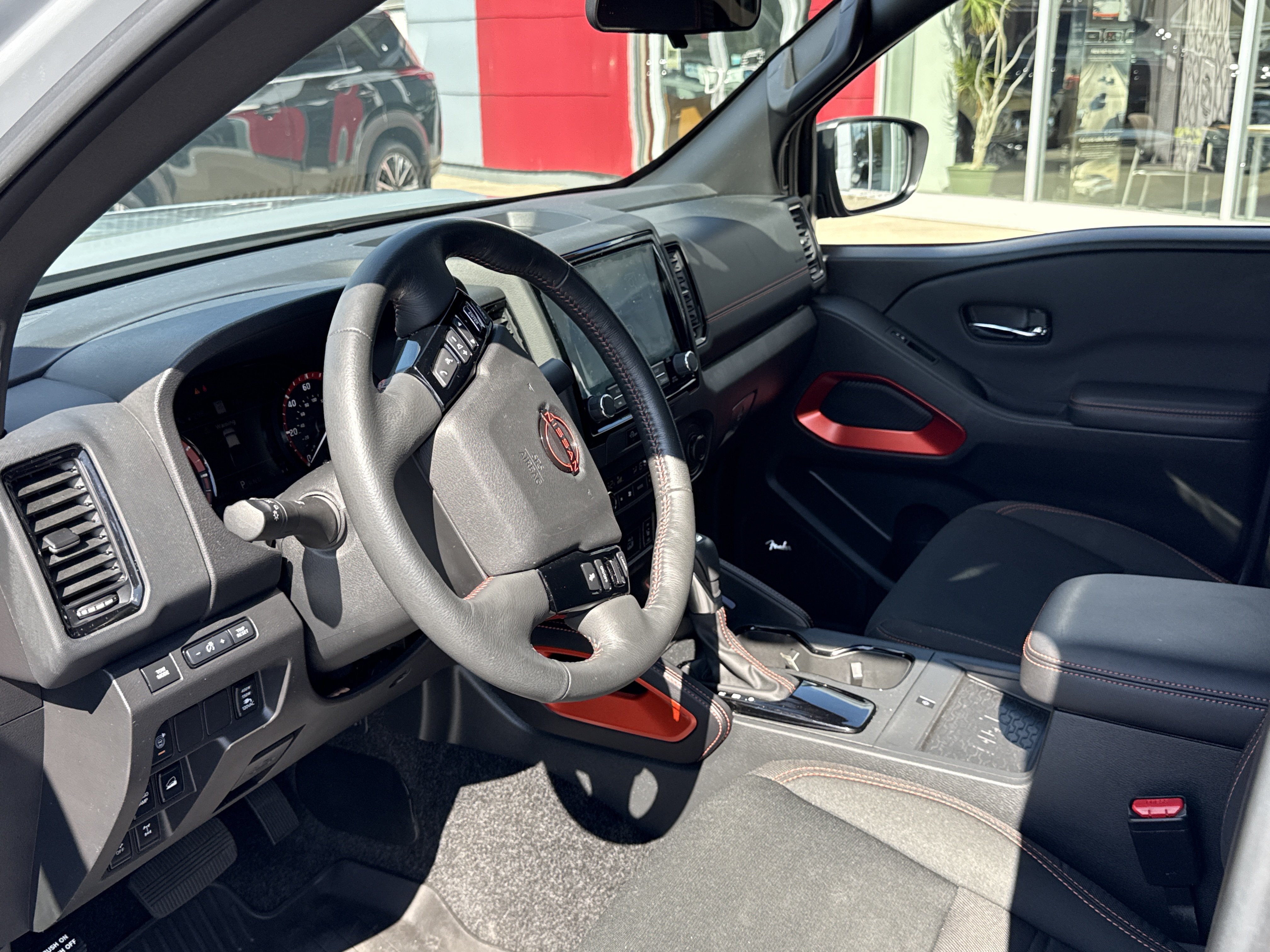 Certified 2024 Nissan Frontier PRO-4X w/ Pro Convenience Package AWD/4WD image 6