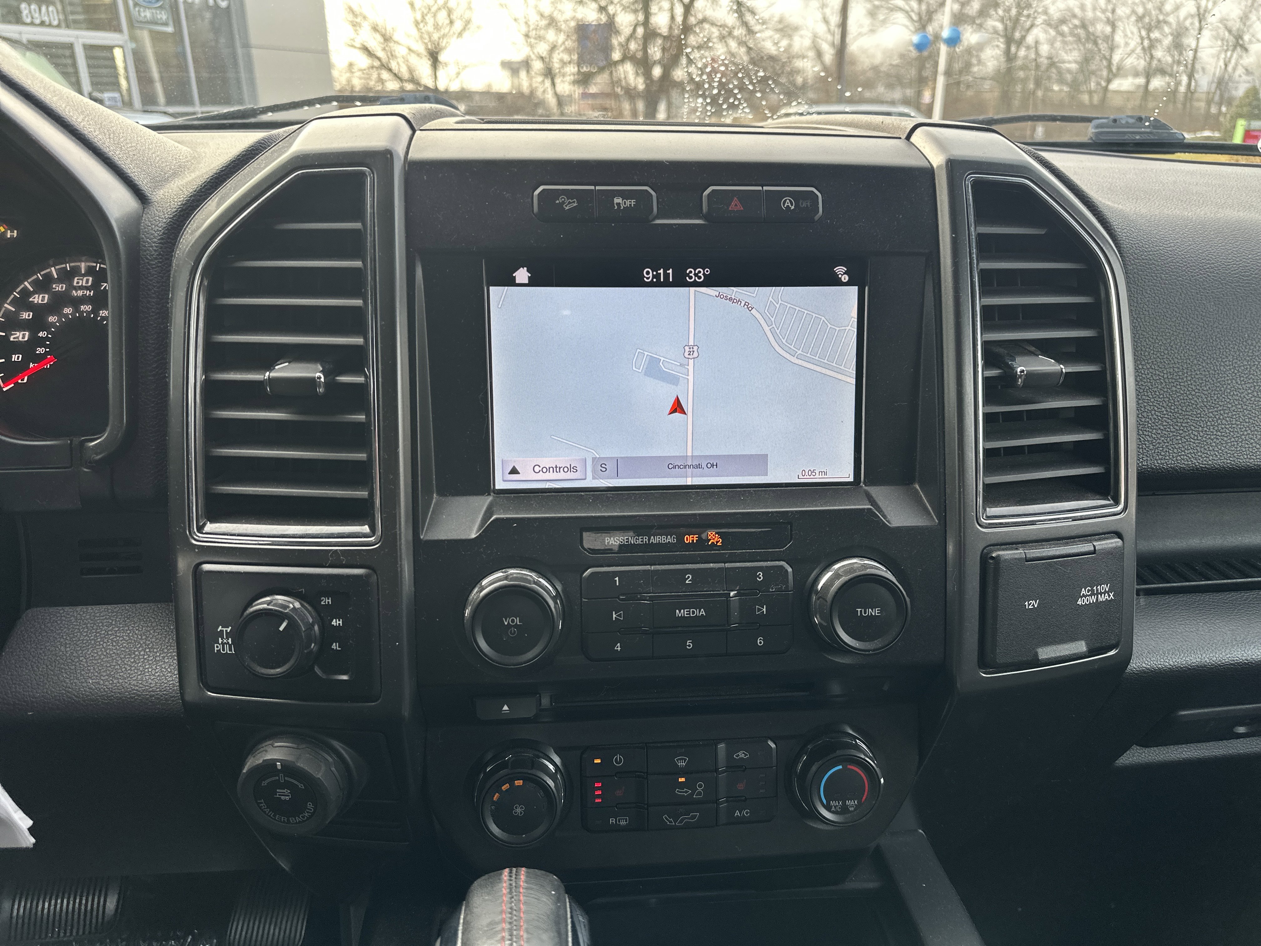 Used 2018 Ford F150 XLT w/ Equipment Group 302A Luxury image 3