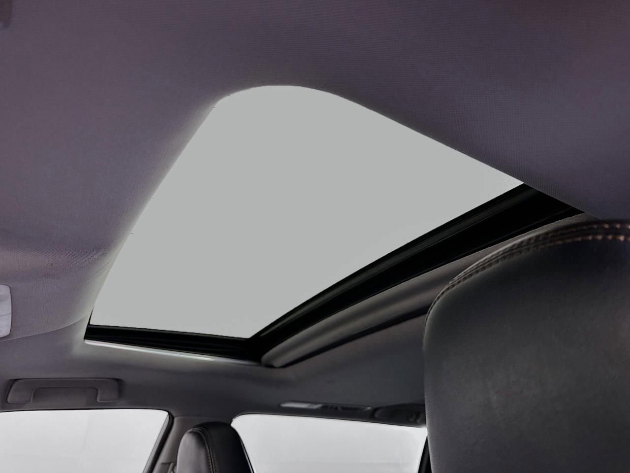 Used 2018 Toyota Highlander XLE image 33