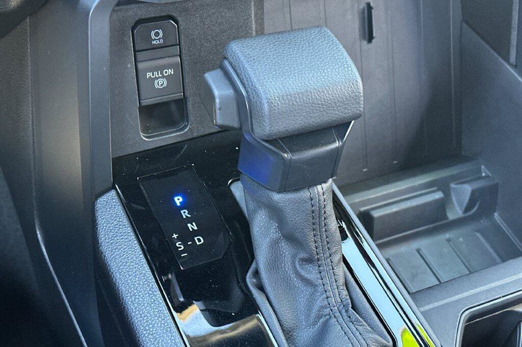 Used 2025 Toyota Tundra SR5 w/ SR5 Convenience Package AWD/4WD image 20