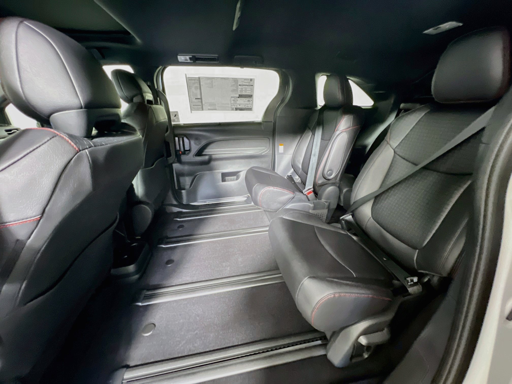 New 2026 Toyota Sienna XSE FWD image 28