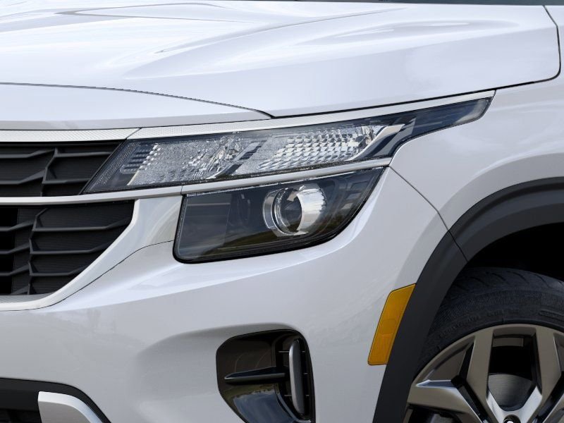 New 2026 Kia Seltos LX FWD image 10