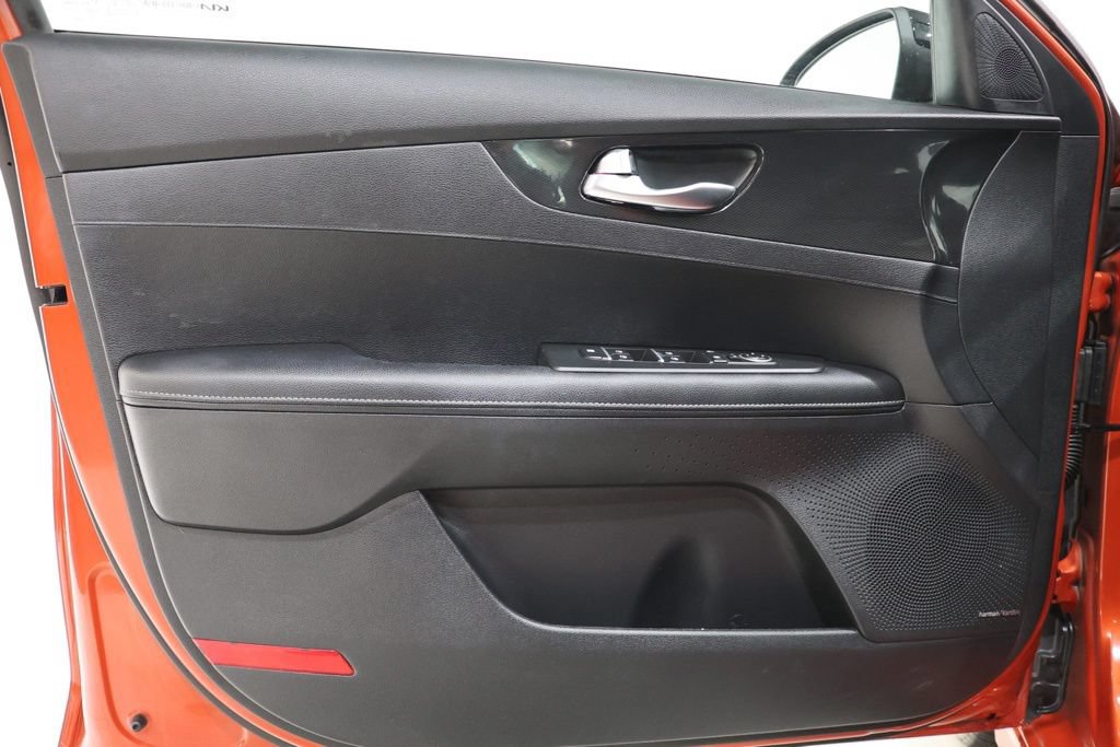 Used 2022 Kia Forte GT-Line w/ GT-Line Premium Package FWD image 17