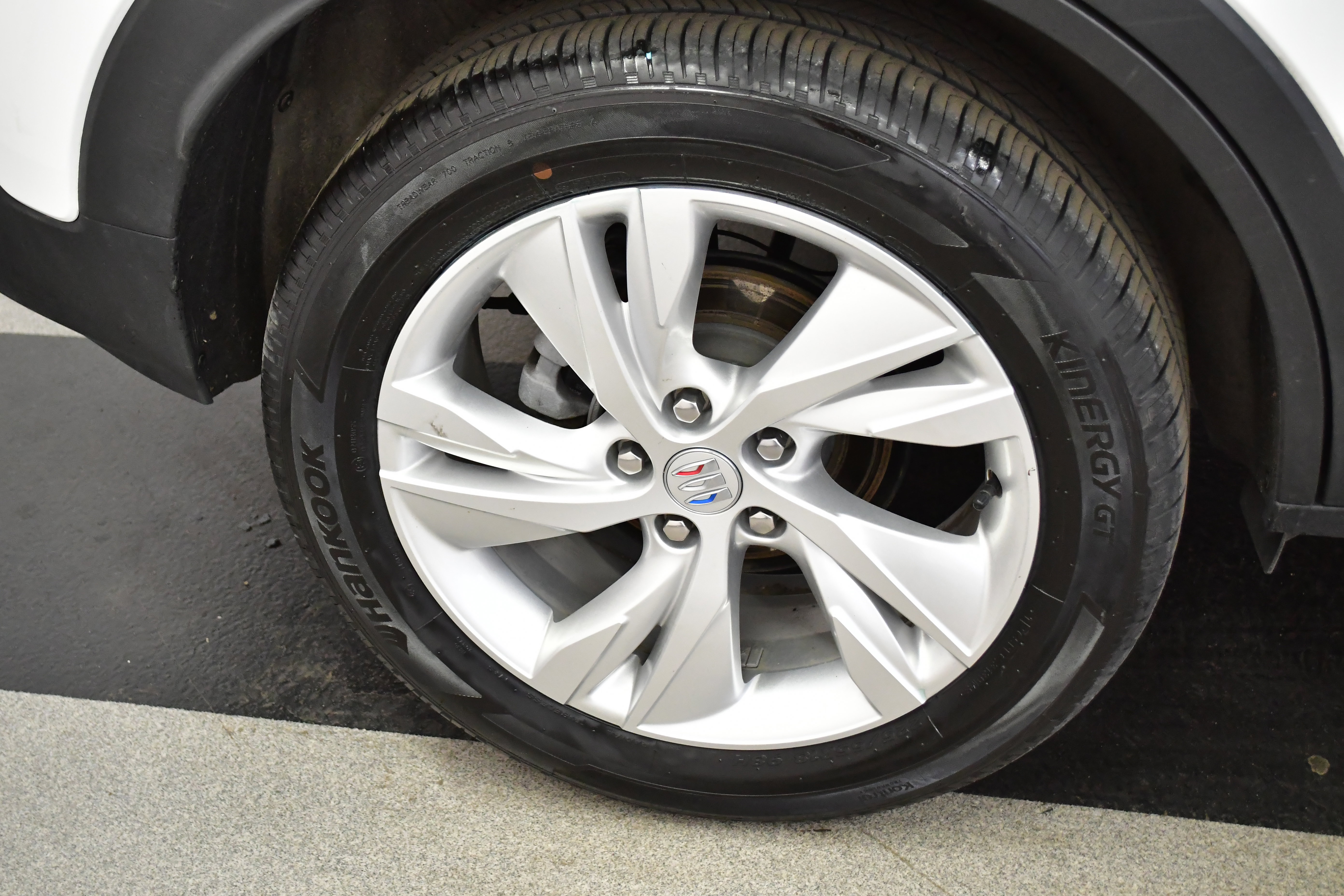 Used 2025 Buick Encore GX Preferred image 37