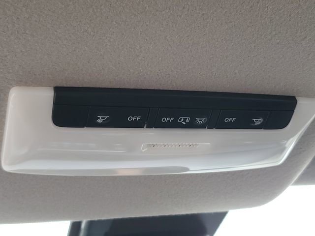 New 2025 Nissan Versa S w/ Trunk Package image 29