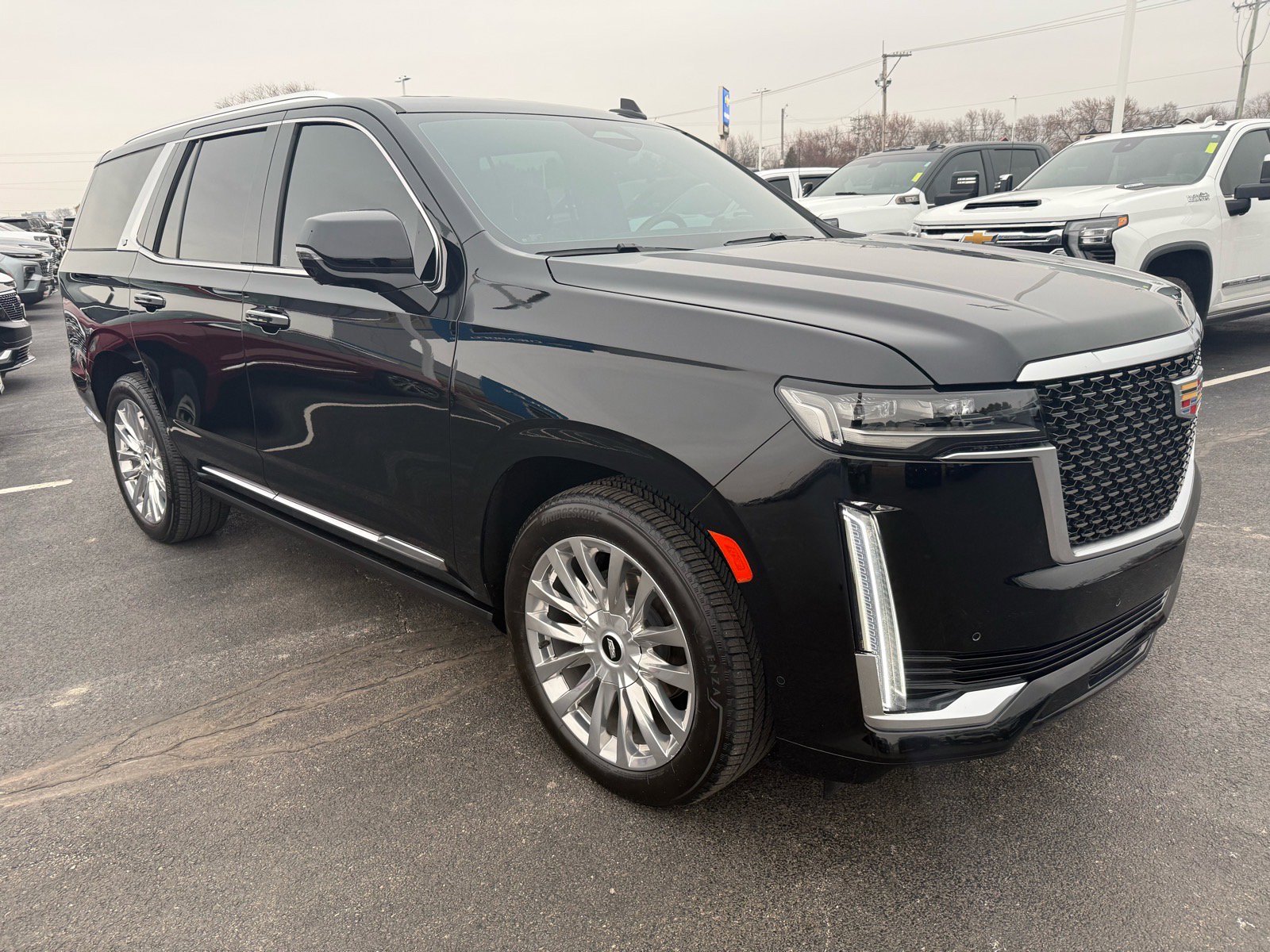 Used 2023 Cadillac Escalade Premium Luxury w/ Performance Package image 7