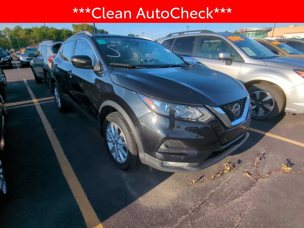 Used 2020 Nissan Rogue Sport SV w/ All-Weather Package AWD/4WD image 3