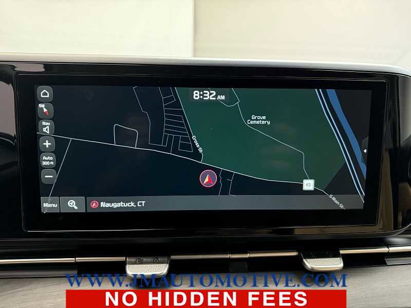 Used 2022 Kia Carnival EX FWD image 29