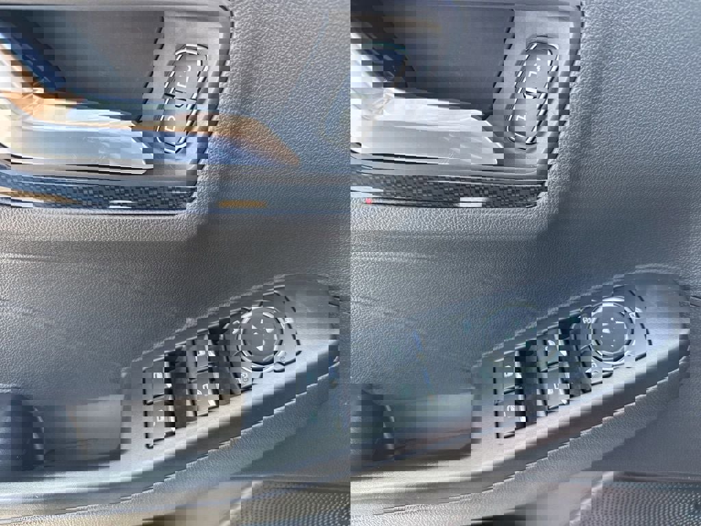 New 2025 Ford Escape ST-Line Elite w/ Tech Pack #1 image 19