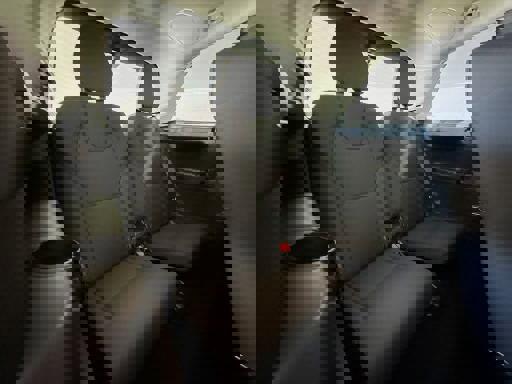 Certified 2026 Volvo XC90 B5 Plus w/ Protection Package image 29