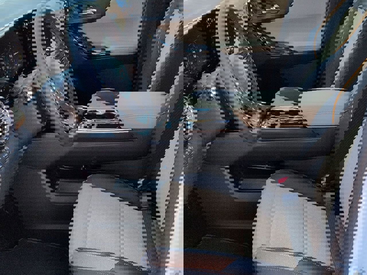 New 2026 Chevrolet Equinox ACTIV w/ Safety and Technology Package image 18