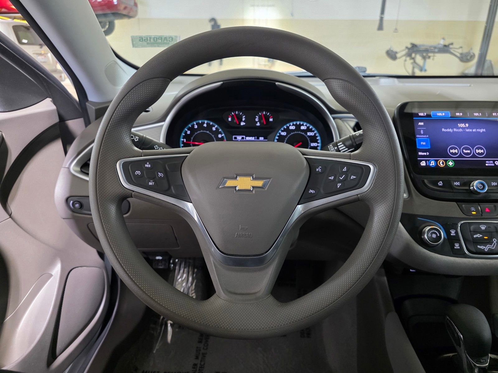 Used 2022 Chevrolet Malibu LS FWD image 29