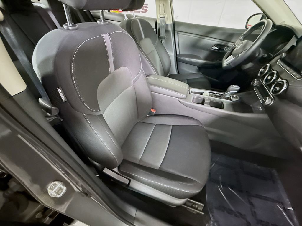 Used 2021 Nissan Sentra SV image 29