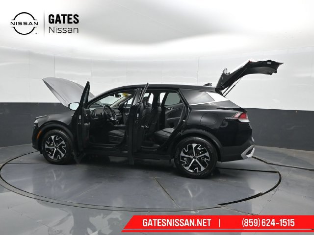Used 2025 Kia Sportage EX FWD image 56