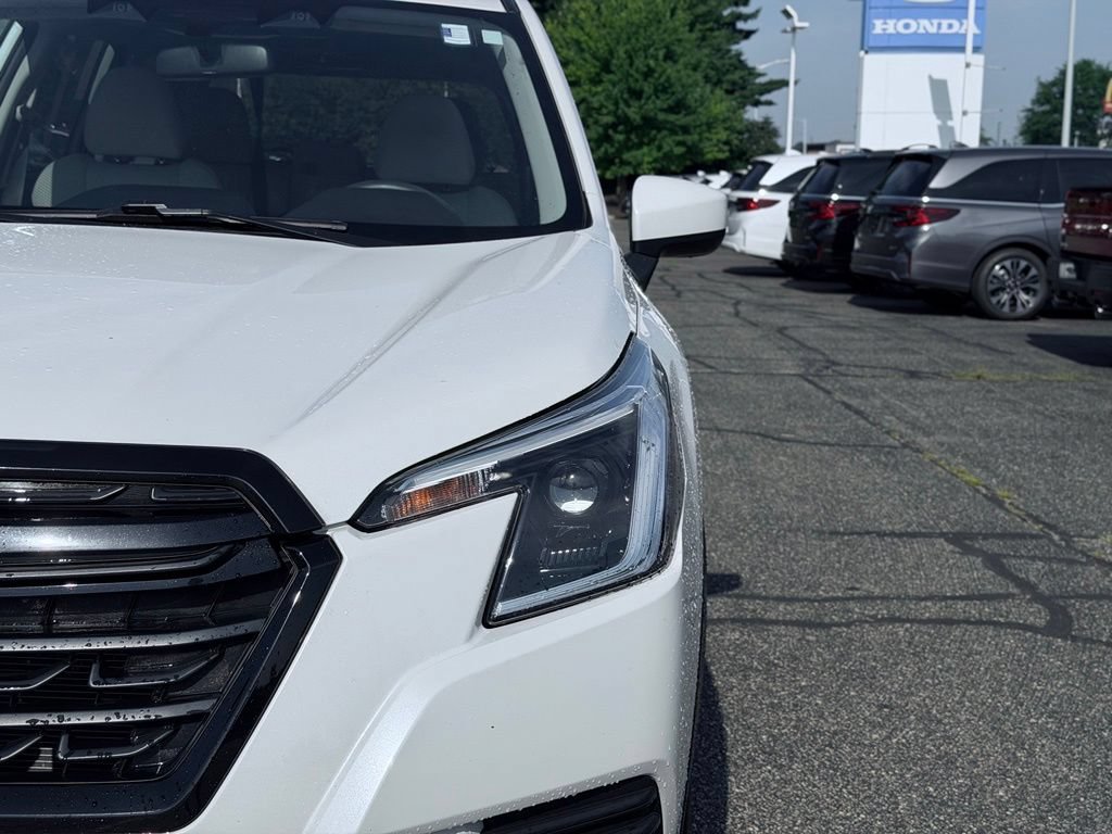 Used 2024 Subaru Forester Premium AWD/4WD image 3