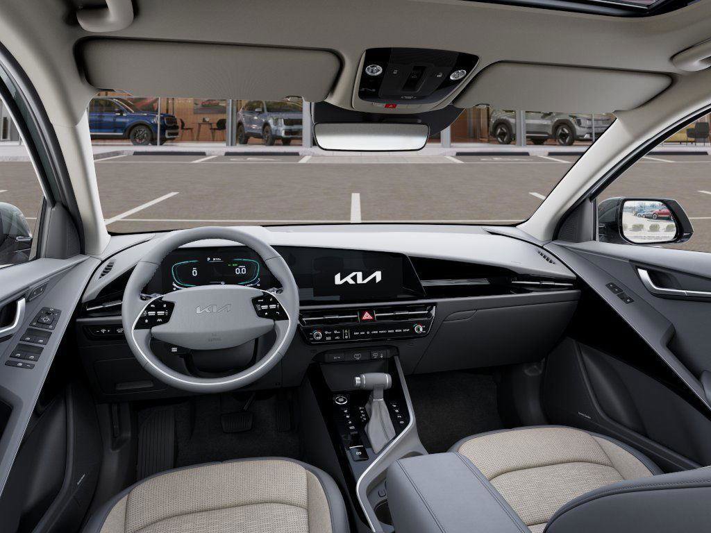 New 2025 Kia Niro SX image 15