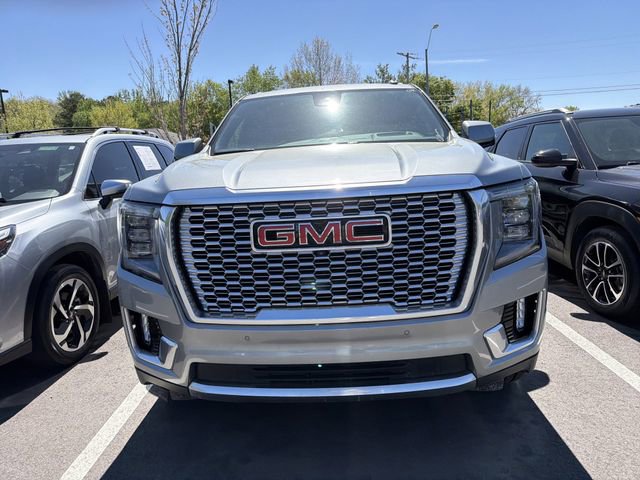 Used 2023 GMC Yukon Denali w/ Max Trailering Package image 2