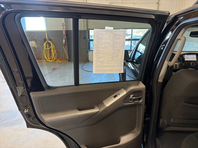 Used 2011 Nissan Pathfinder SV w/ Protection Pkg image 12