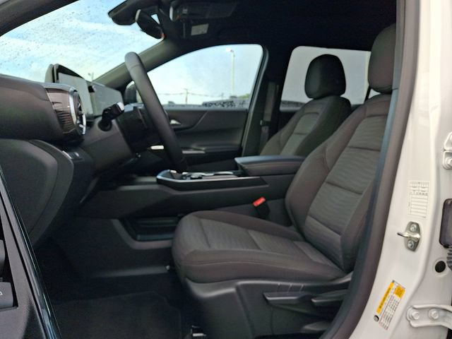 Used 2026 Chevrolet Equinox LT FWD image 13