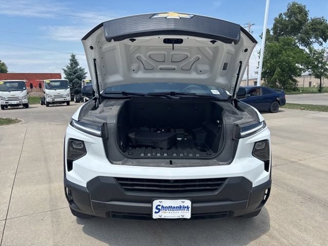 New 2024 Chevrolet Silverado EV W/T AWD/4WD image 37