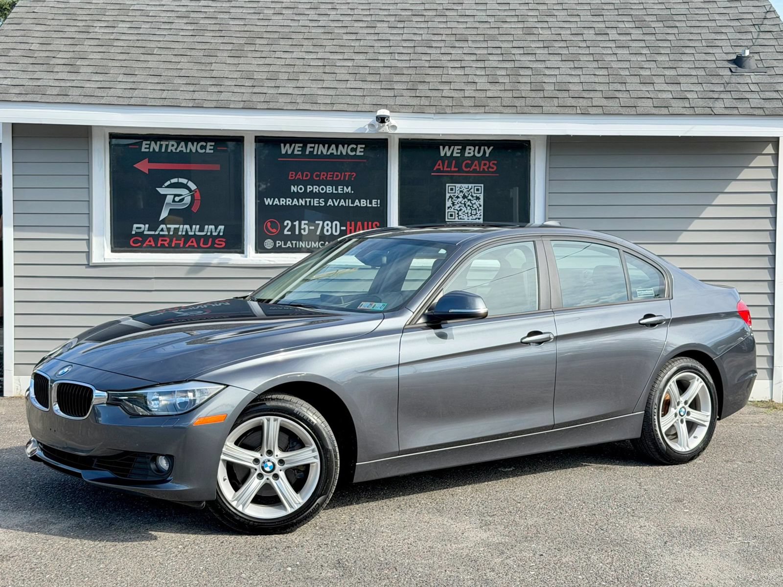 Used 2013 BMW 328i xDrive Sedan AWD/4WD image 1