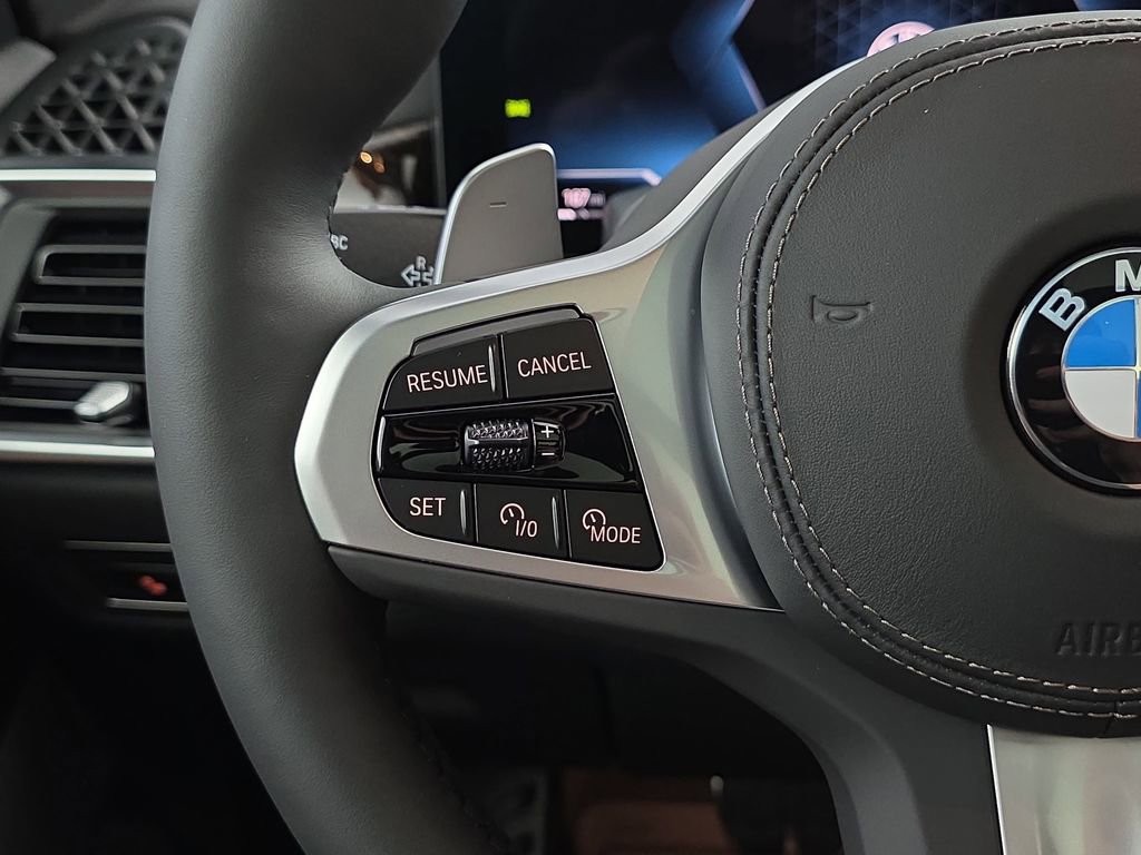 New 2026 BMW X7 xDrive40i w/ Executive Package AWD/4WD image 18