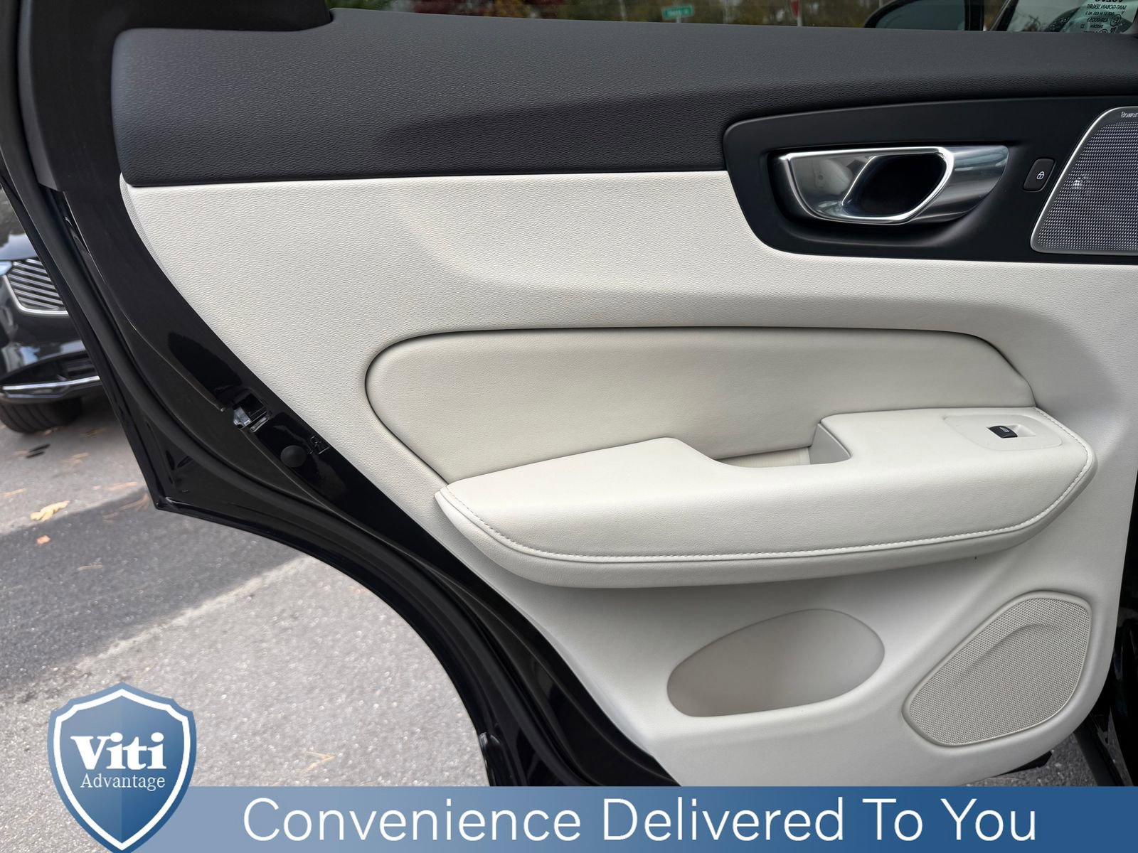 Certified 2023 Volvo XC60 B5 Ultimate image 20