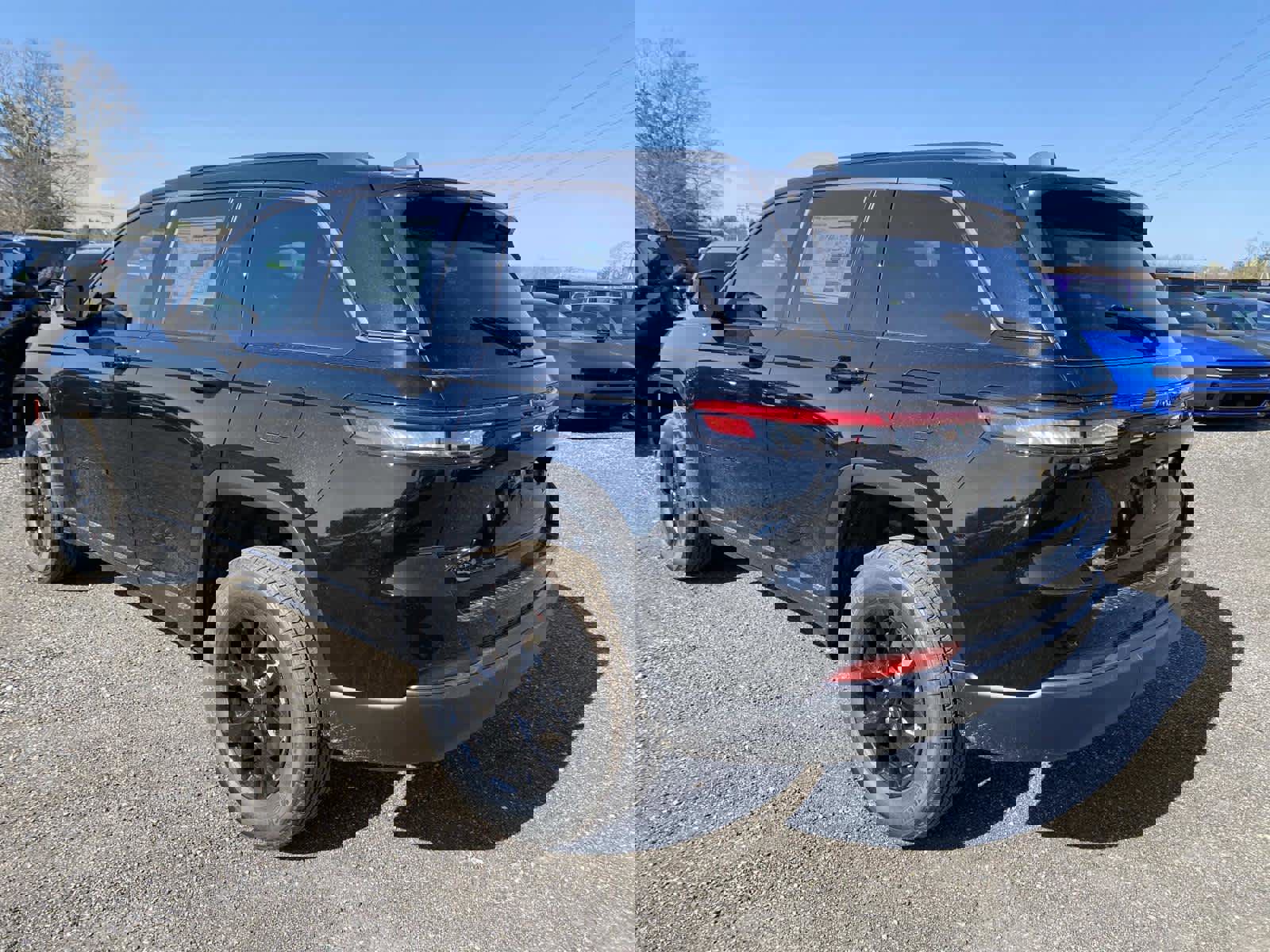 New 2026 Jeep Grand Cherokee Altitude AWD/4WD image 3